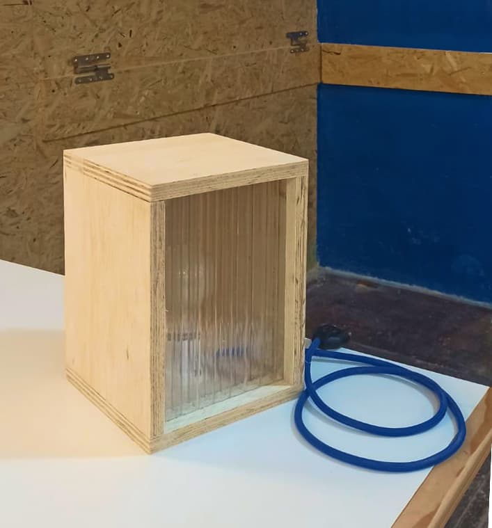 Fabrique ta lampe en bois