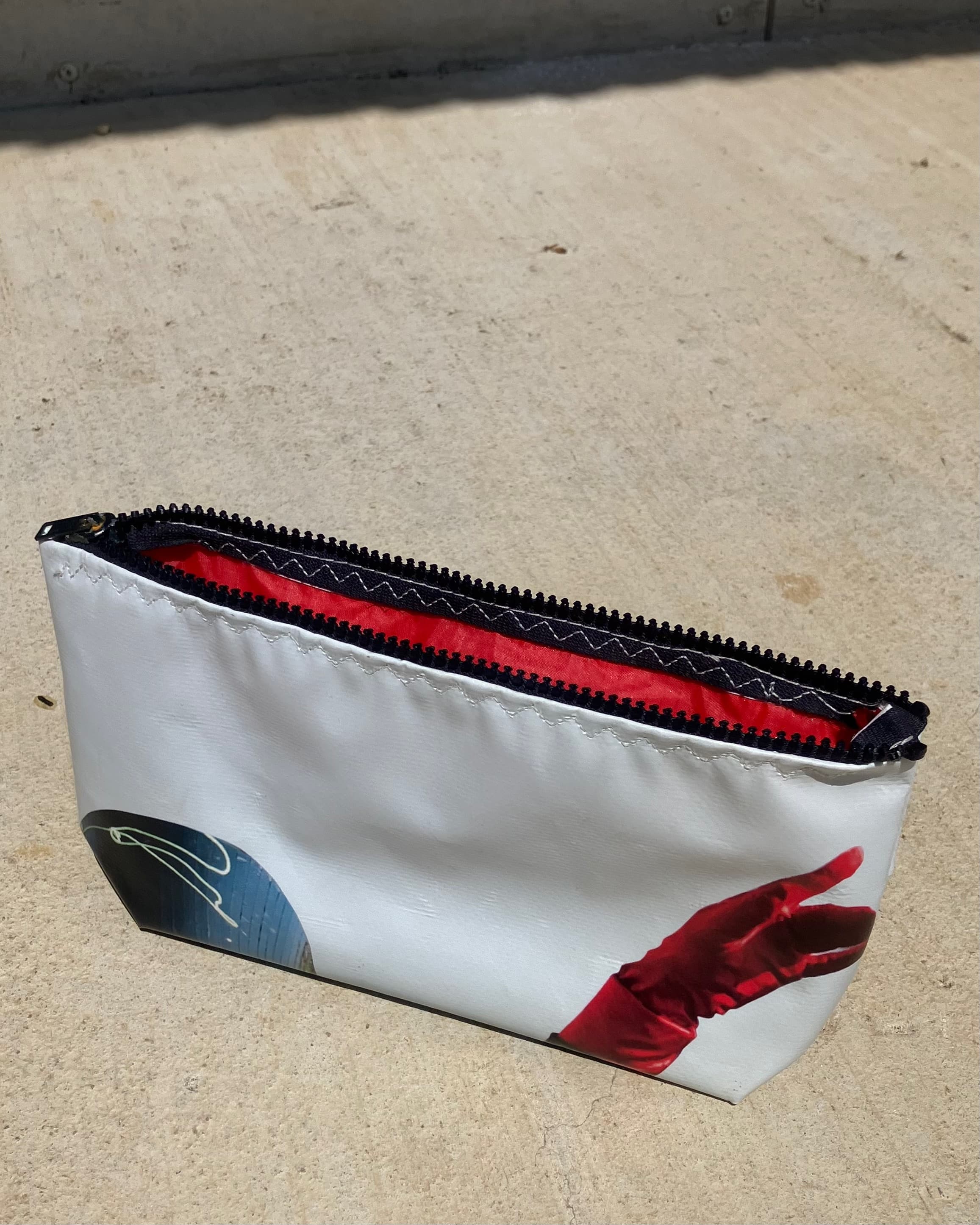 Créer sa pochette en bâche - upcycling